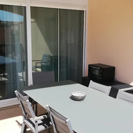 Les Reflets Apartment *