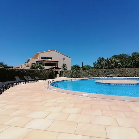 Les Reflets Apartment